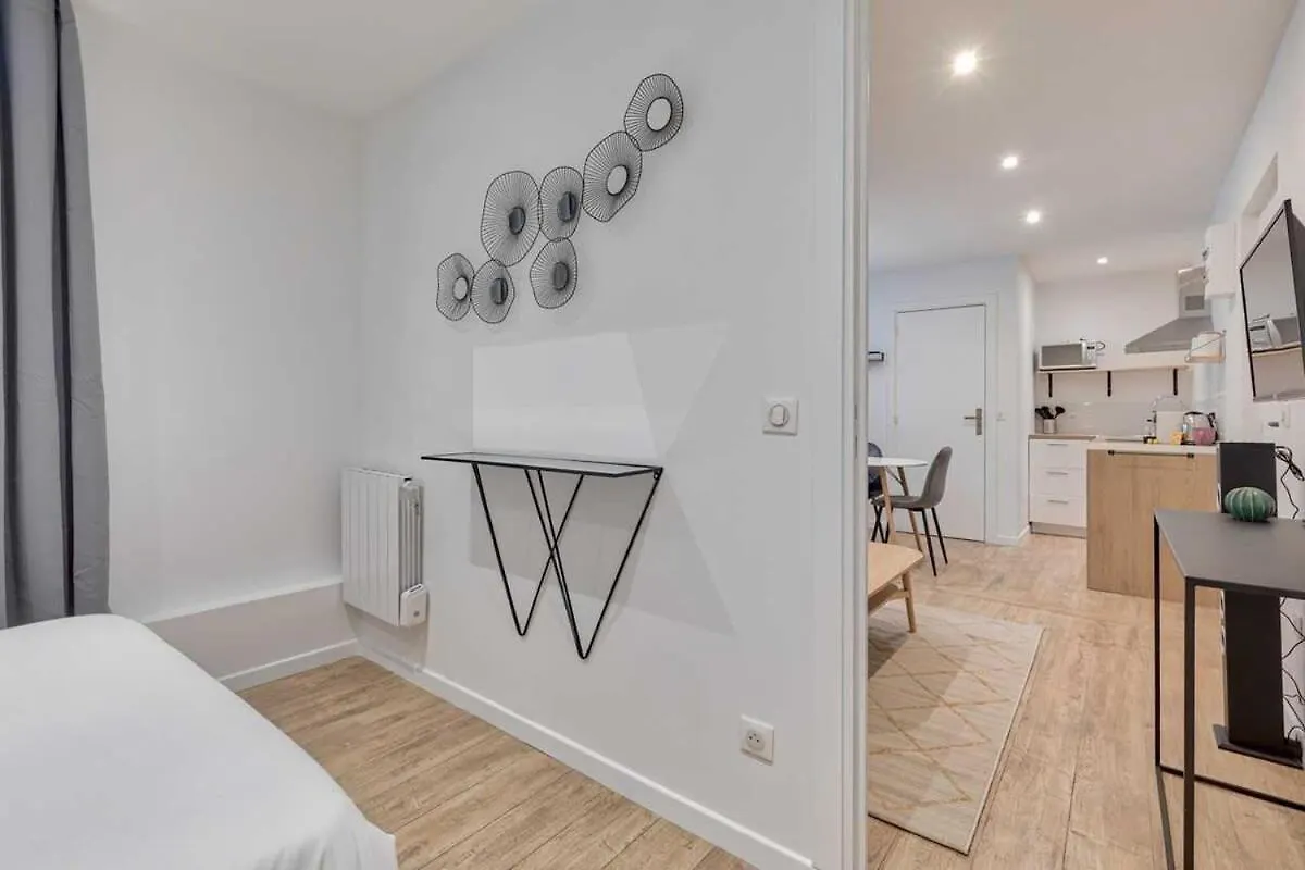 Apartamento By Buttes Chaumont Park Parisian Freshness 12
