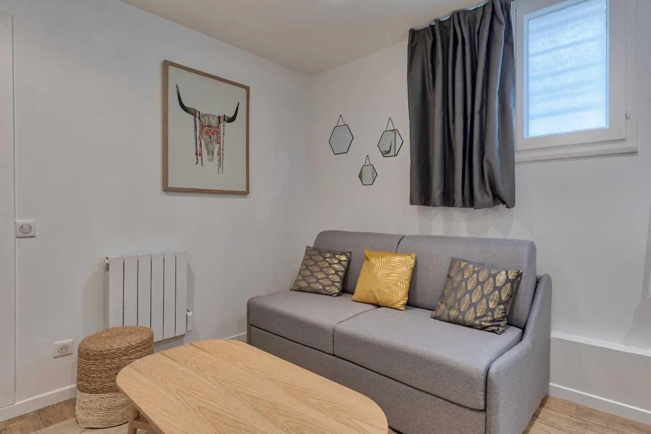 By Buttes Chaumont Park Parisian Freshness 12 Appartement